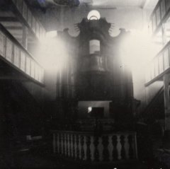 historické foto interiéru kostela