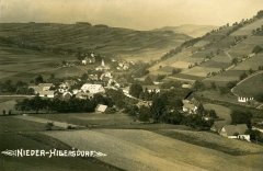 historické foto kostela (v popředí)