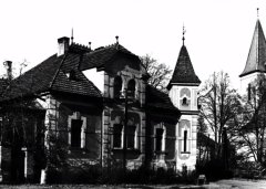 bývalý městys s kostelem