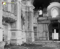 historické foto interiéru kostela