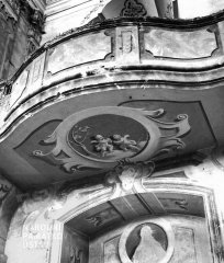 historické foto interiéru kostela - kruchta