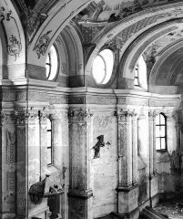 historické foto interiéru kostela