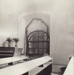 historické foto interiéru kaple