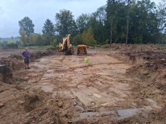 čištění místa, kde kostel stával