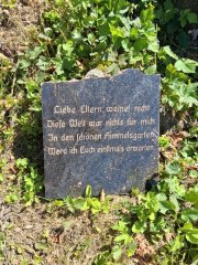 pamětní deska z pomníku padlým v 1. světové válce