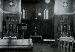 historické foto interiéru kostela - zadní část 