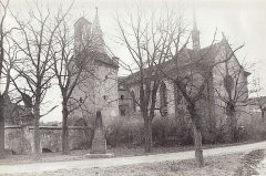 historické foto kostela a kaple