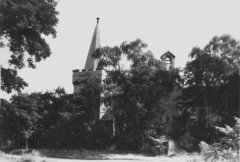 historické foto kostela a kaple