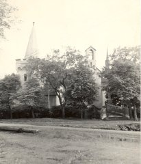 historické foto kostela a kaple