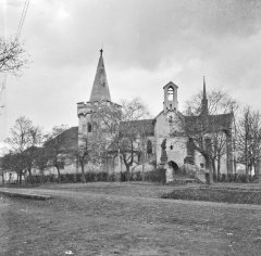 historické foto kostela a kaple
