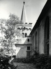 historické foto kostela -věž