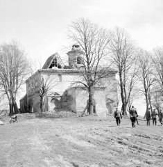 bourání kostela