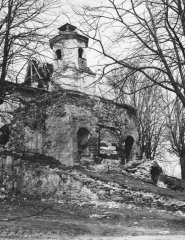 kostel krátce před demolicí