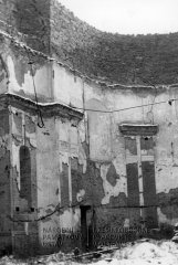 interiér kostela před demolicí