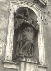 socha na kostele