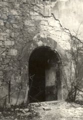 boční vchod do kostela