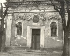 vchod do kostela