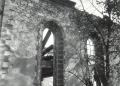 kostel krátce před demolicí