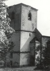 kostel krátce před demolicí