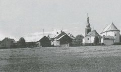 historické foto kostela a kaple sv. Kříže