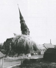 odstřel kostela
