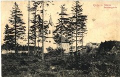 dobová pohlednice s motivem kostela