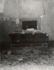 historické foto interiéru kostela