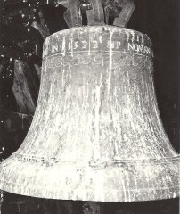 zvon z kostela