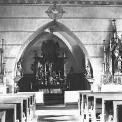 historické foto interiéru kostela