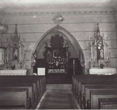 historické foto interiéru kostela
