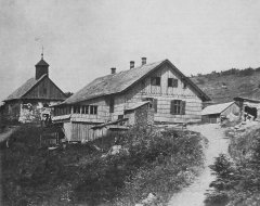 historické foto původní kamenné kaple