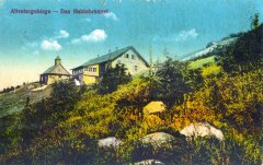 dobová pohlednice s motivem původní kaple