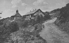 historické foto původní kamenné kaple