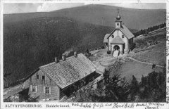 kaple na dobové pohlednici