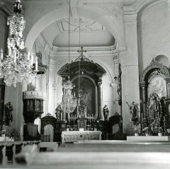 historické foto interiéru kostela