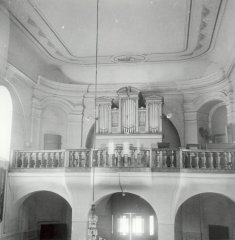 historické foto interiéru kostela