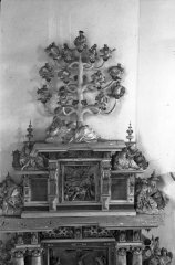 historické foto interiéru kostela - hlavní oltář