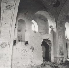 historické foto interiéru kostela