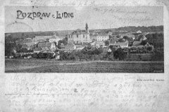 dobová pohlednice původní vsi s kostelem