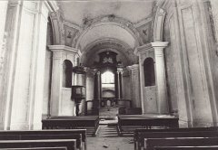 historické foto interiéru kostela - zadní část