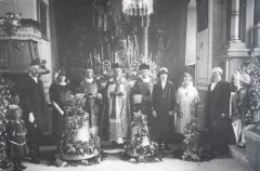 historické foto interiéru kostela - svěcení nových zvonů