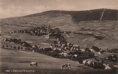 historické foto vsi s kostelem
