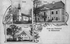 dobová pohlednice vsi s kostelem (vlevo nahoře)