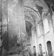 historické foto interiéru kostela