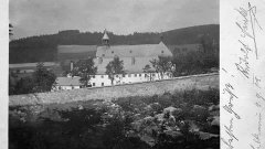 historické foto klášterního komplexu s oběma kostely