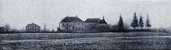 historické foto části vsi s kostelem
