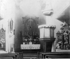 historické foto interiéru kostela