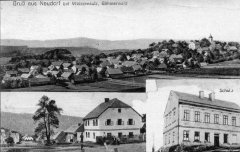 dobová pohlednice vsi s kostelem (na horním snímku vpravo)