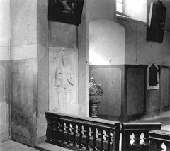 historické foto interiéru kostela