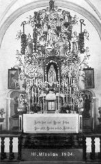 historické foto interiéru kostela - hlavní oltář
